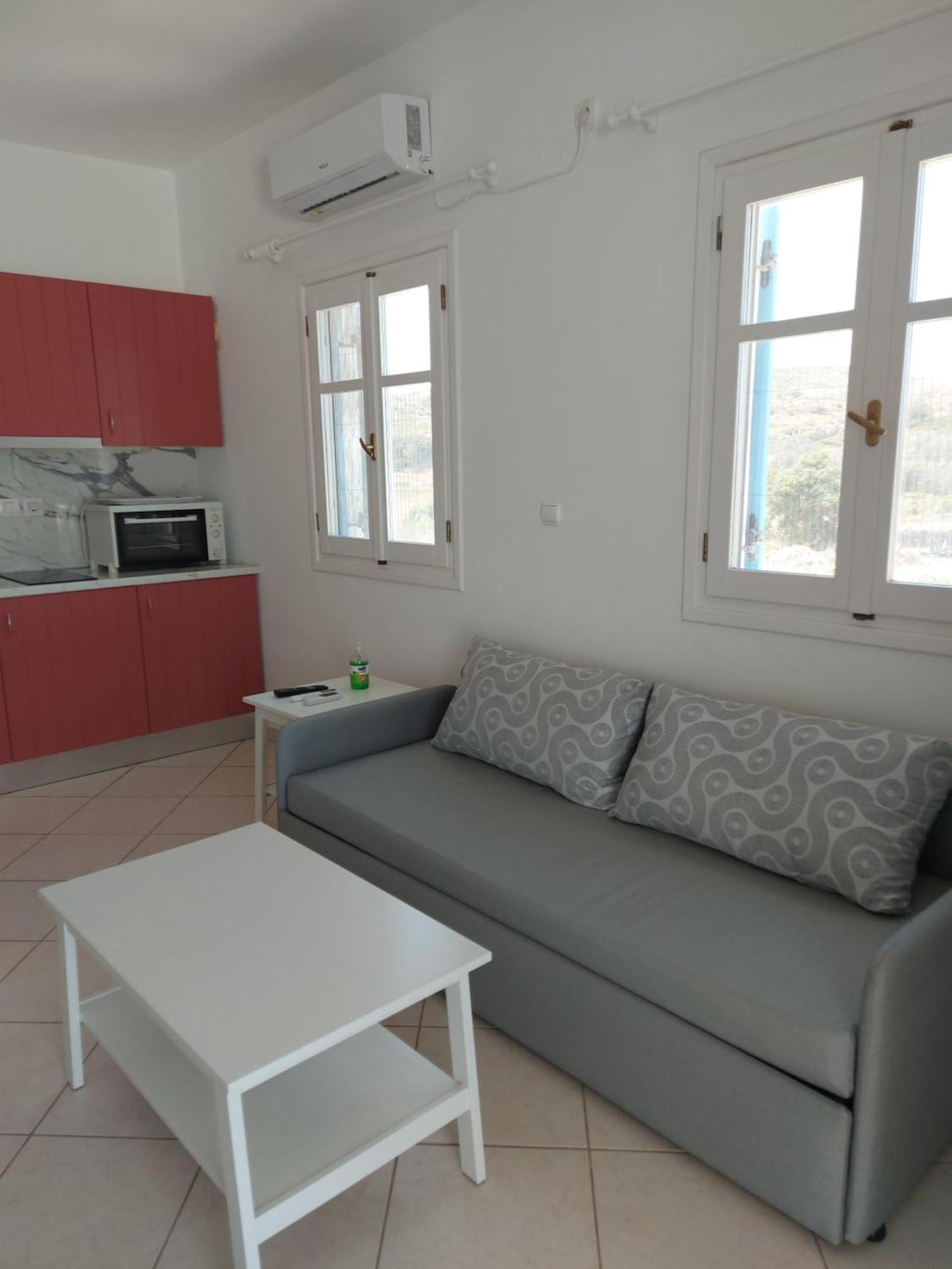 Milithos Apartments 2 Adamantas  Buitenkant foto